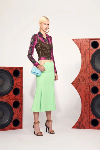 Look 25